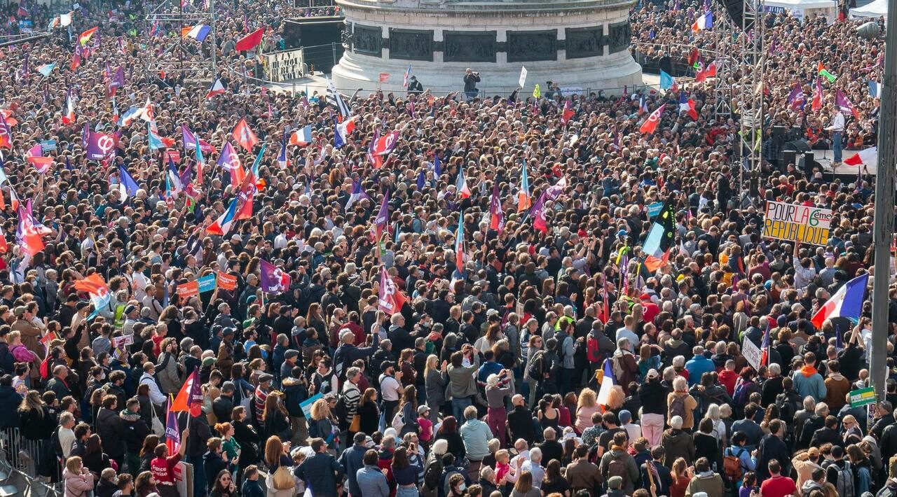 Foule place de la République
